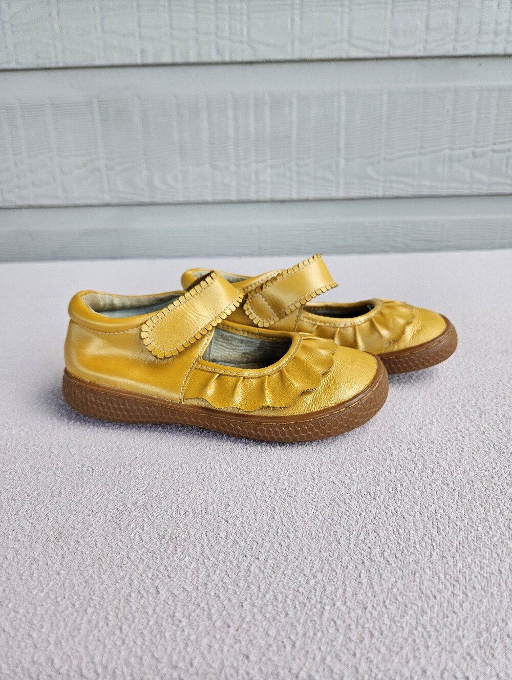 Livie & Luca Ruche Mary Jane Girl SZ 11 Mustard Yellow Leather Hook & Loop Fall